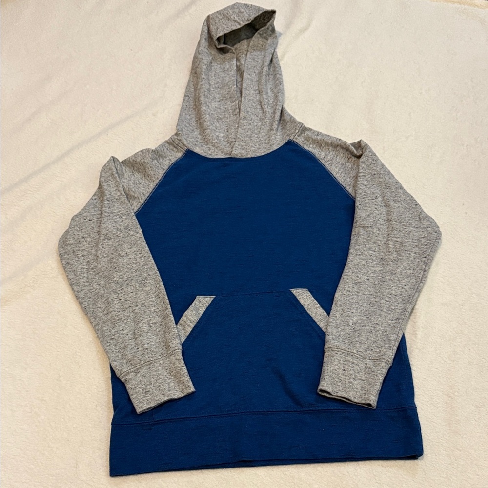 Wonder Nation Blue and Gray Pullover